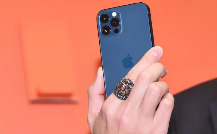 保山苹果手机维修分享iPhone12系列重启方法教程 